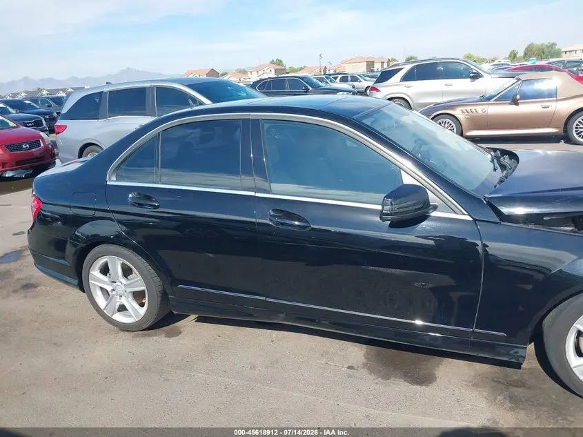 2011 MERCEDES-BENZ C 300 LUXURY 4MATIC/SPORT 4MATIC