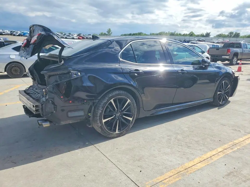 2019 TOYOTA CAMRY XSE V6  