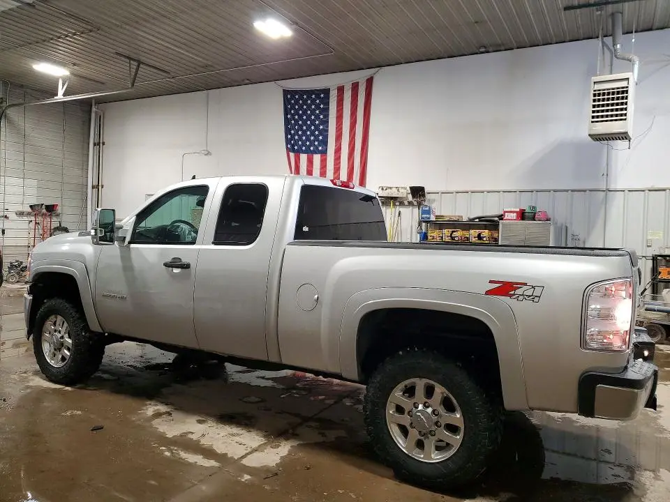 2011 CHEVROLET SILVERADO K2500 HEAVY DUTY LT  
