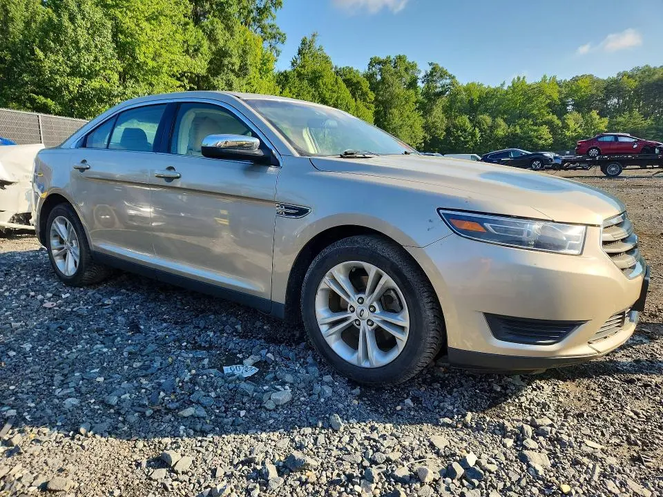 2017 FORD TAURUS SE  