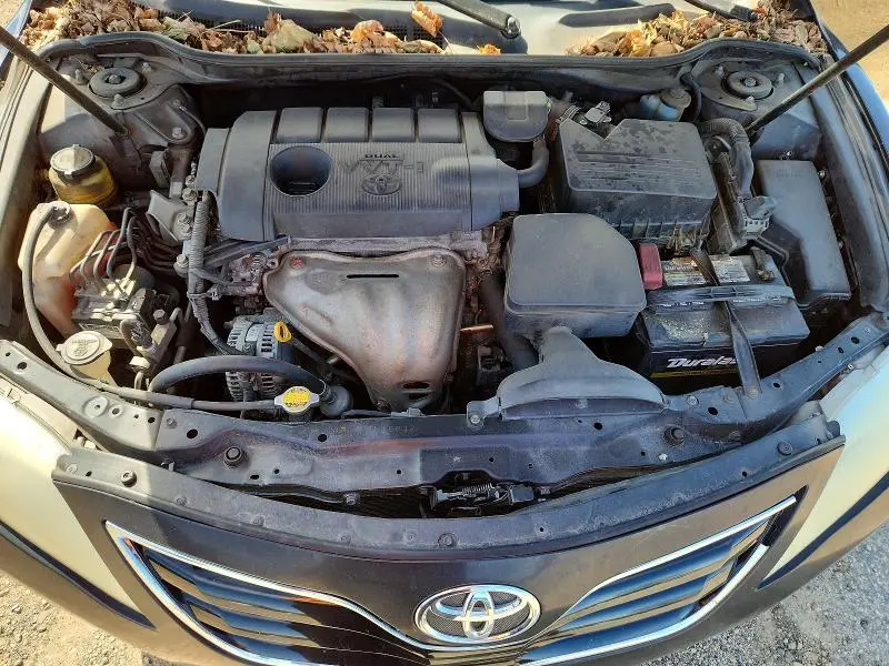 2010 TOYOTA CAMRY LE  