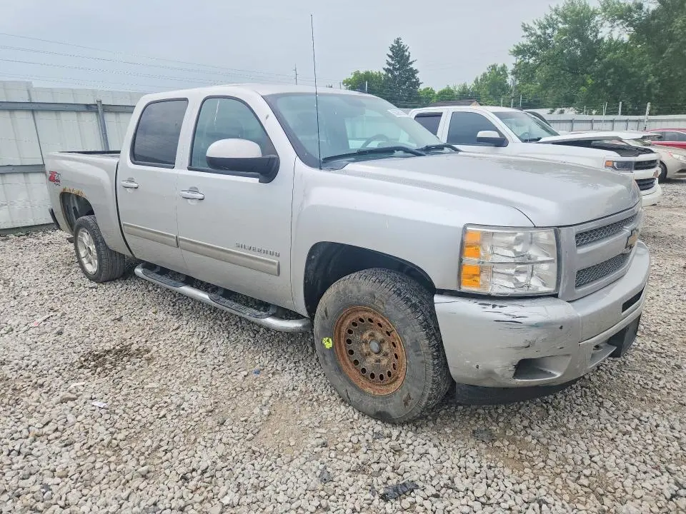 2011 CHEVROLET SILVERADO K1500 LT  