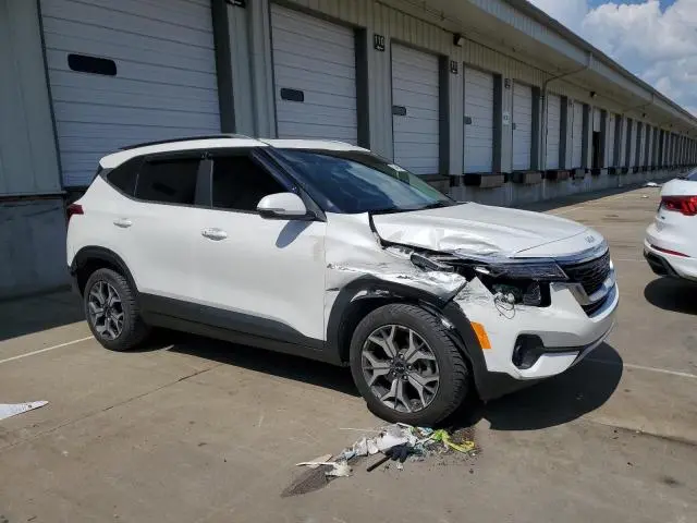 2023 KIA SELTOS EX  