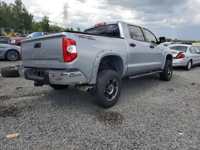 2018 TOYOTA TUNDRA CREWMAX SR5  
