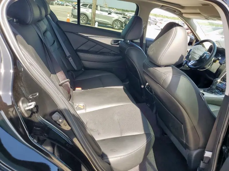 2022 INFINITI Q50 LUXE  