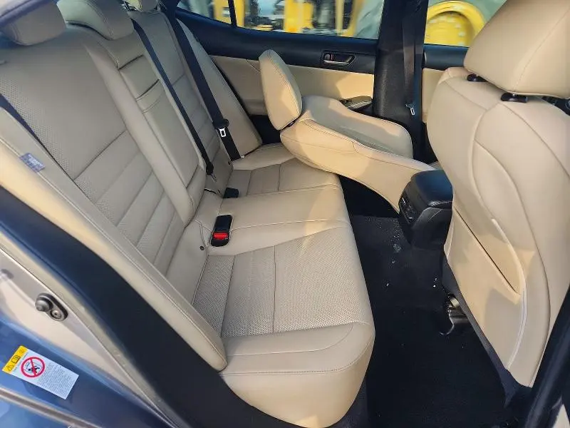 2017 LEXUS IS 200T BASE  