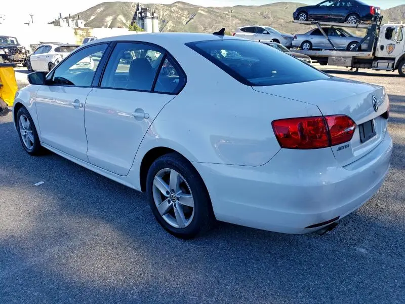2012 VOLKSWAGEN JETTA TDI  
