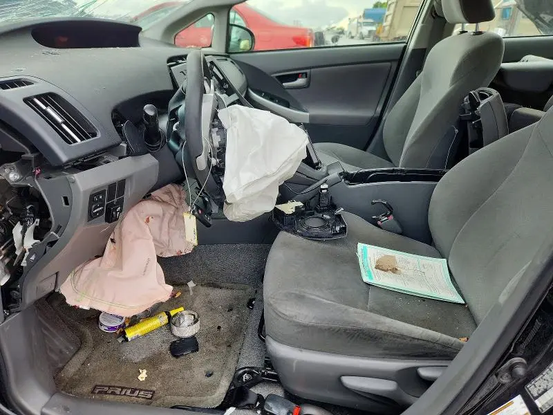 2011 TOYOTA PRIUS TWO  