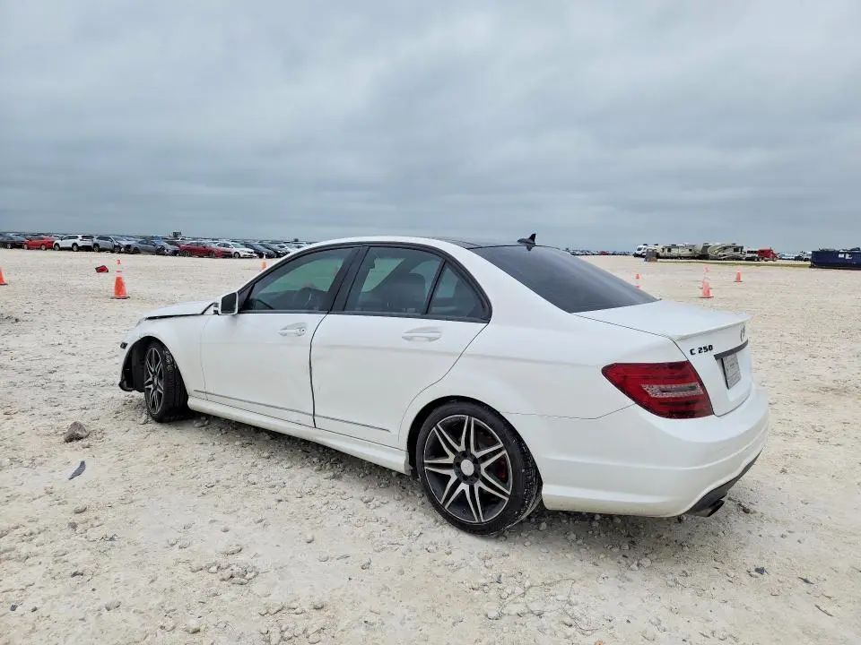 2013 MERCEDES-BENZ C 250  
