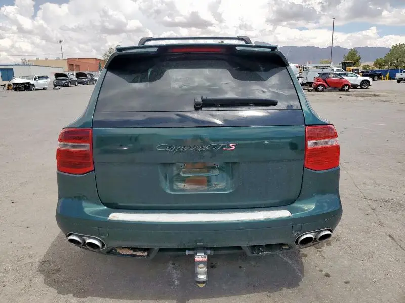 2010 PORSCHE CAYENNE GTS  