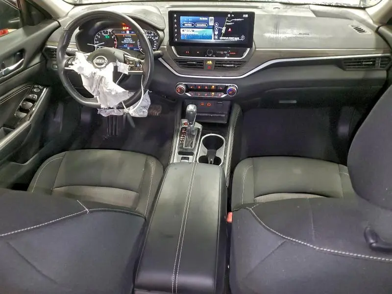 2023 NISSAN ALTIMA SV  