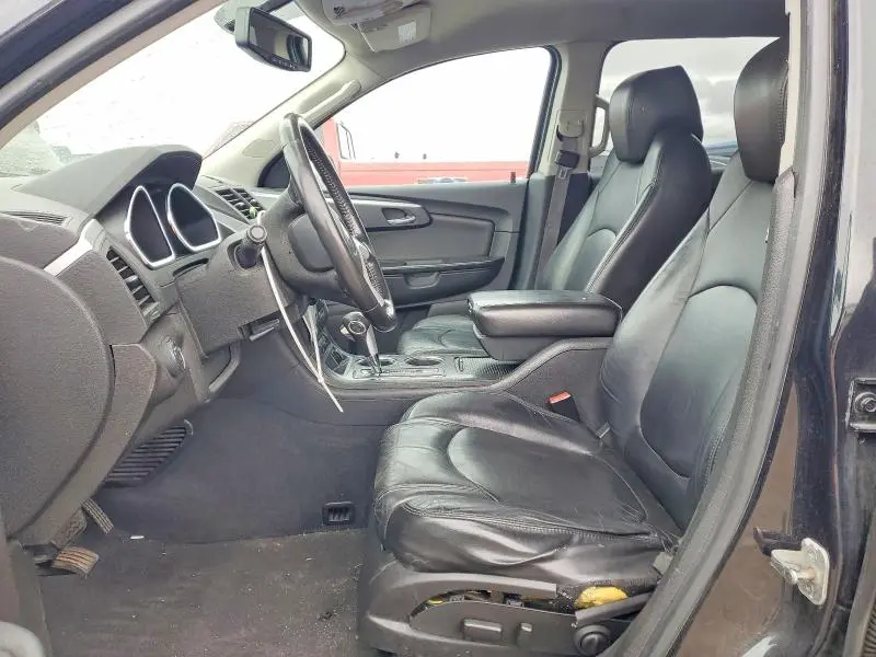 2011 CHEVROLET TRAVERSE LT  