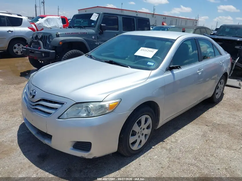 2010 TOYOTA CAMRY LE
