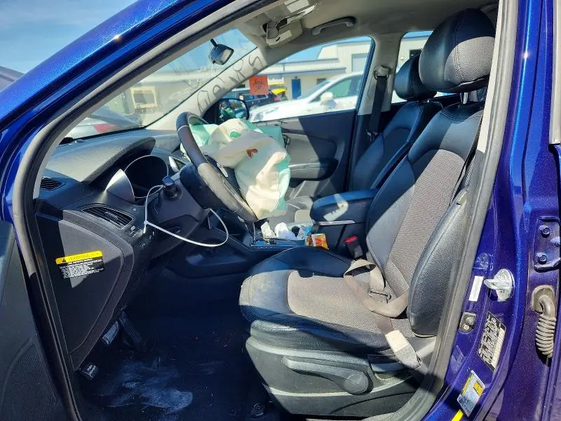 2011 HYUNDAI TUCSON   