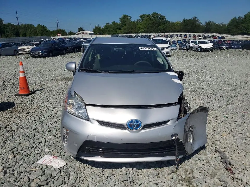 2015 TOYOTA PRIUS TWO  