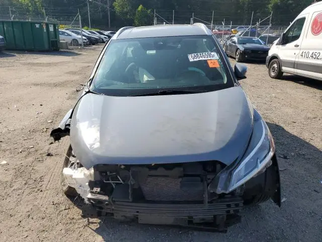 2021 NISSAN KICKS SV  