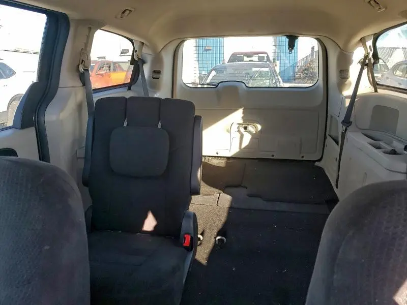 2012 DODGE GRAND CARAVAN SE  