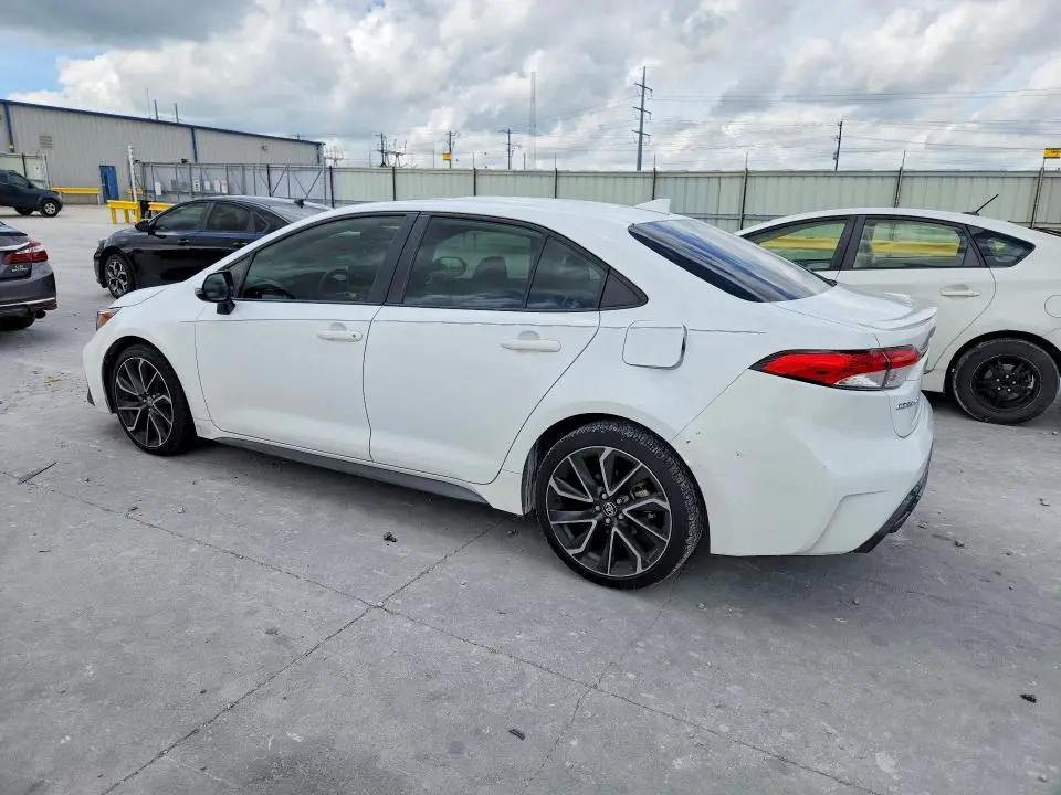 2020 TOYOTA COROLLA SE  