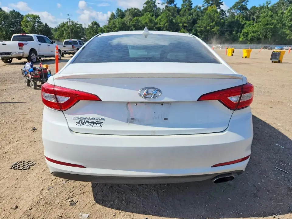 2016 HYUNDAI SONATA SE  