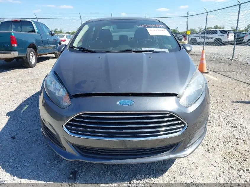 2015 FORD FIESTA SE
