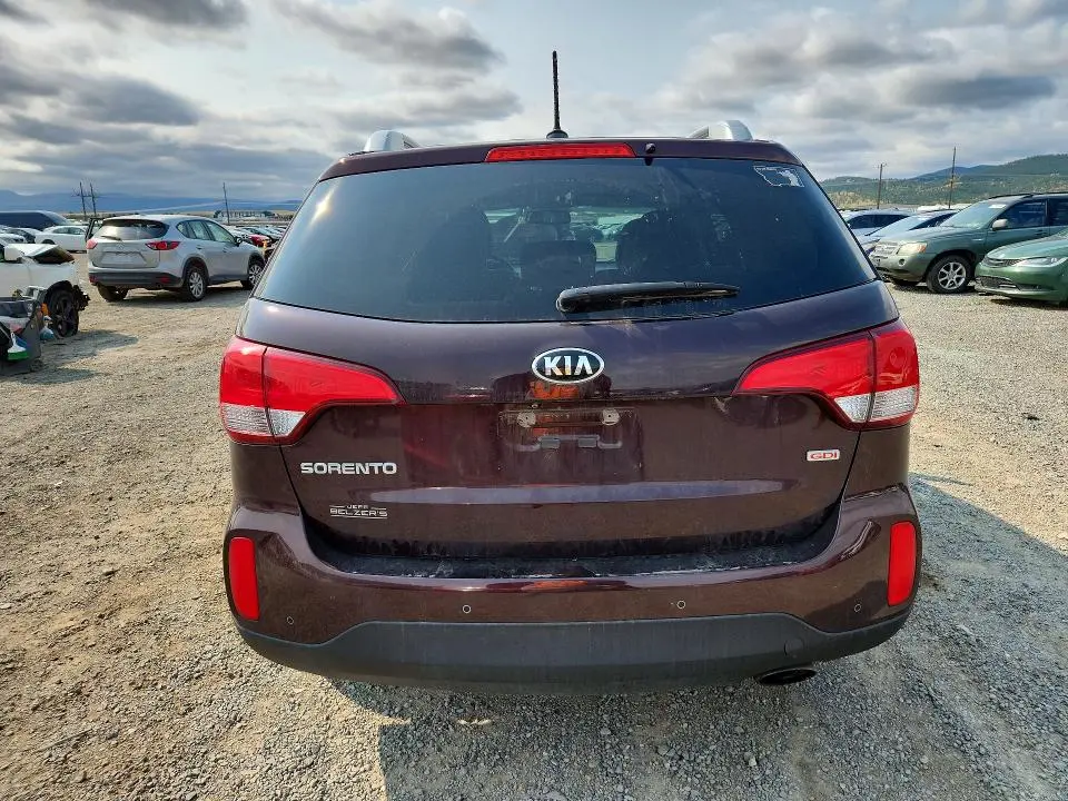 2015 KIA SORENTO LX  