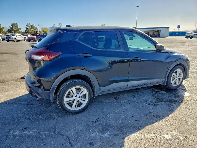 2022 NISSAN KICKS S  