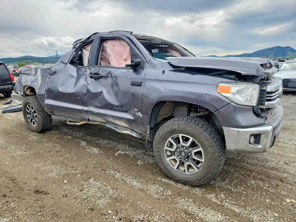 2017 TOYOTA TUNDRA SR5  