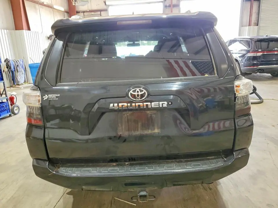 2018 TOYOTA 4RUNNER SR5  