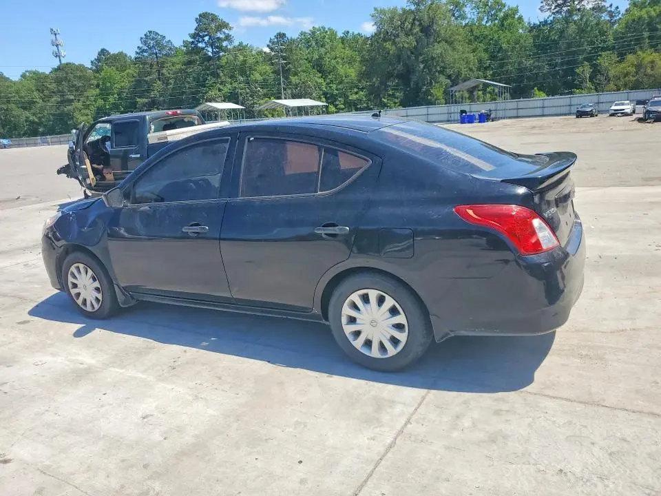 2017 NISSAN VERSA   