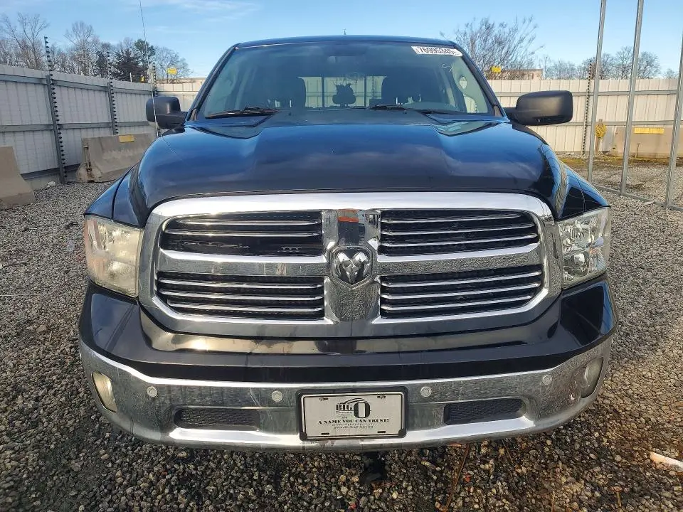 2018 RAM 1500 SLT  