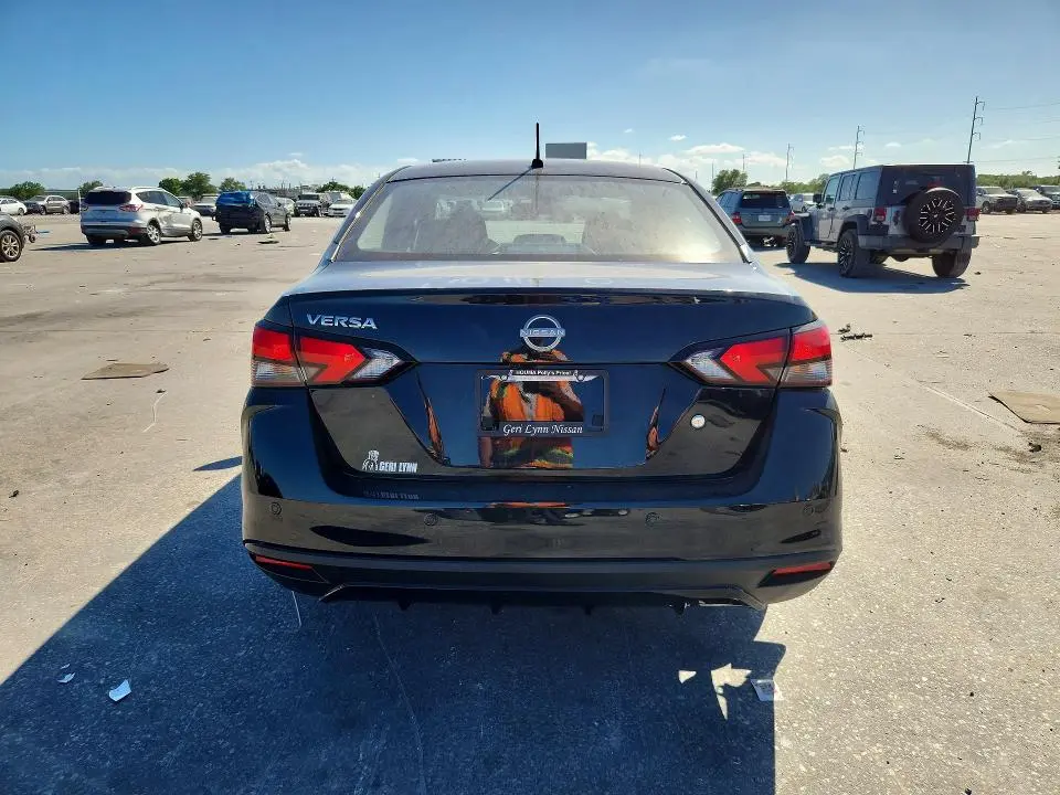 2025 NISSAN VERSA S  