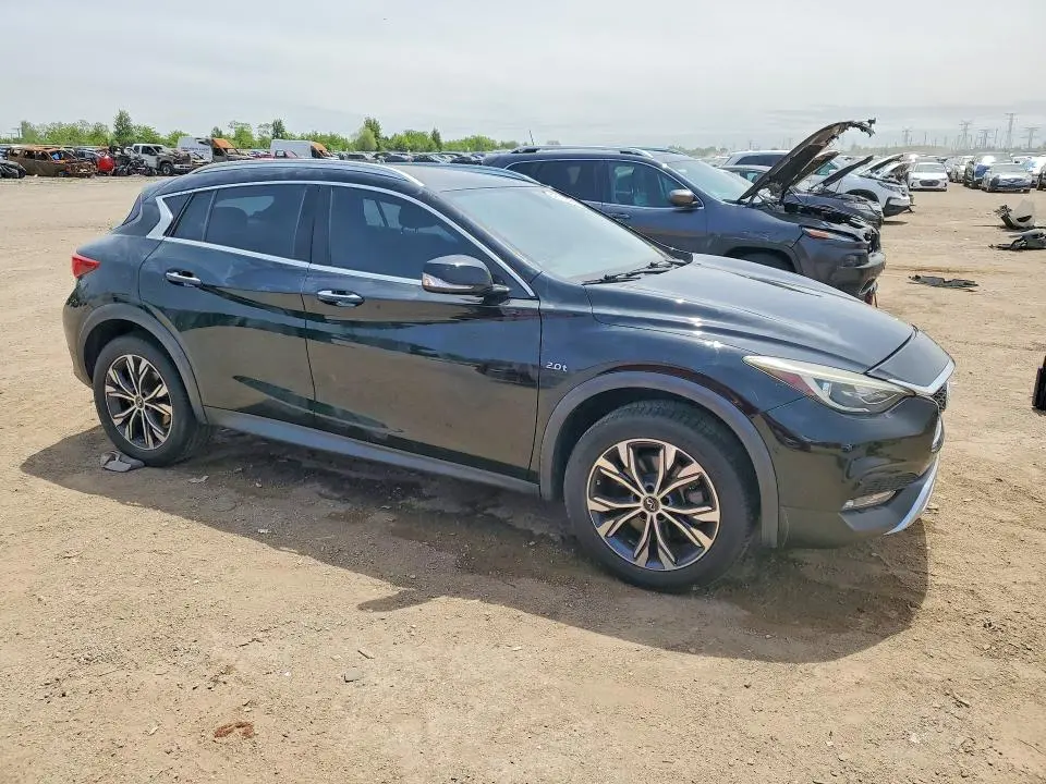 2017 INFINITI QX30 PREMIUM  