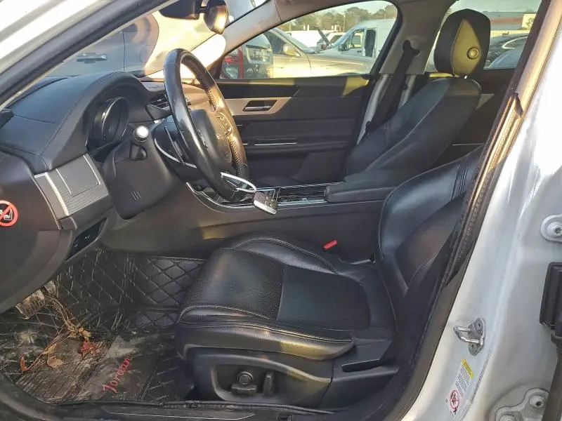 2016 JAGUAR XF PRESTIGE  