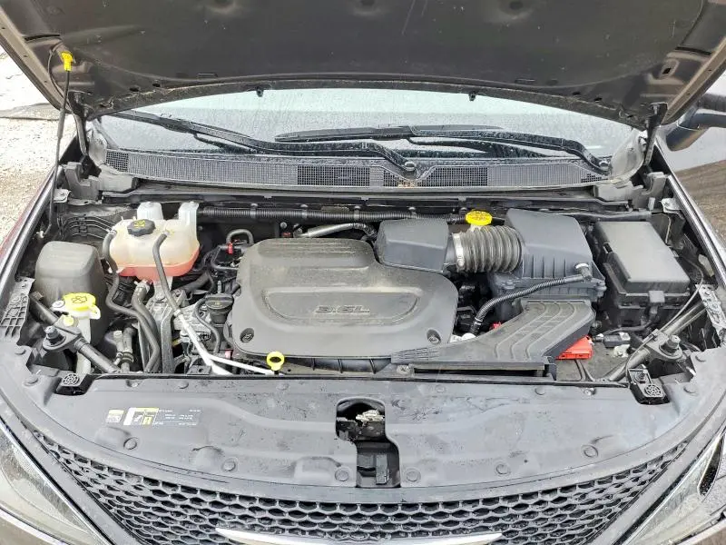 2023 CHRYSLER VOYAGER LX  