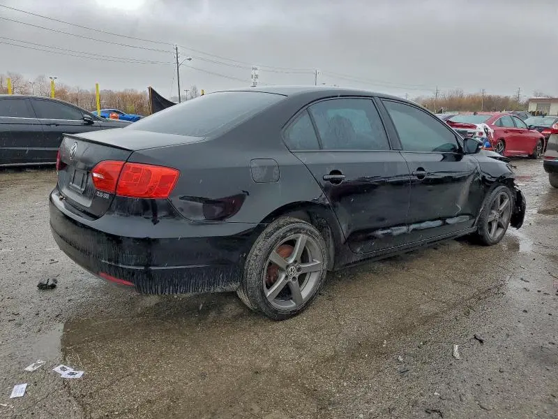 2012 VOLKSWAGEN JETTA SE  