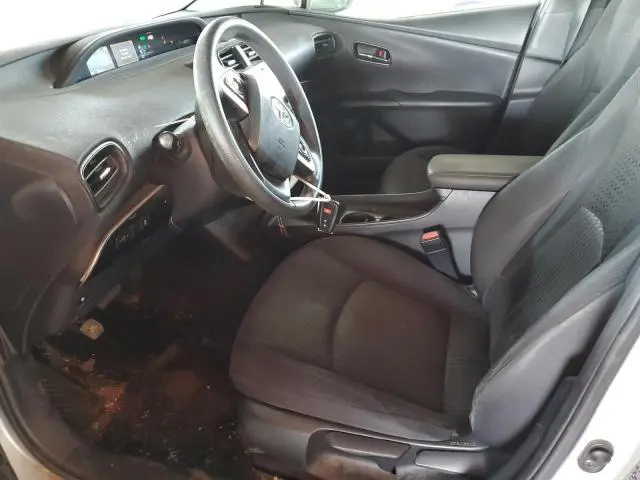 2016 TOYOTA PRIUS   