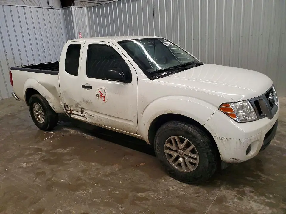 2019 NISSAN FRONTIER SV V6  