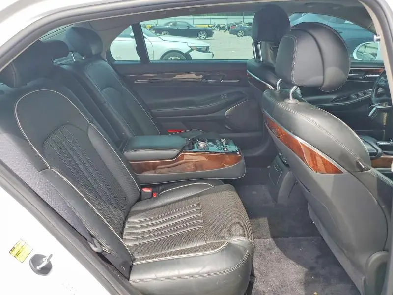 2017 GENESIS G90 PREMIUM  