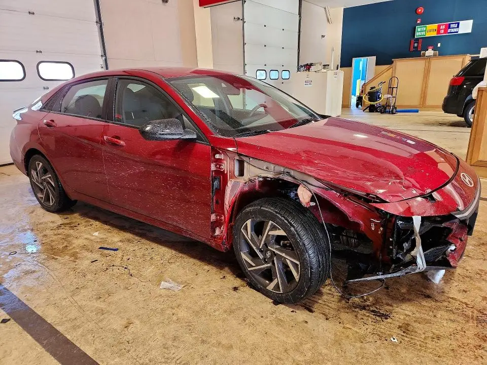 2025 HYUNDAI ELANTRA SEL SPORT  