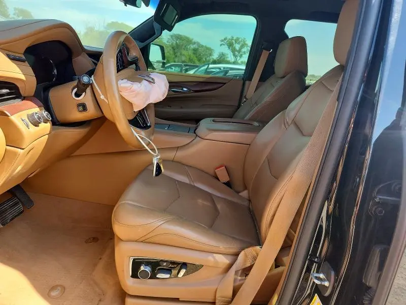 2017 CADILLAC ESCALADE PLATINUM  