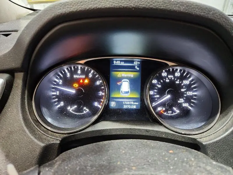 2015 NISSAN ROGUE SV  