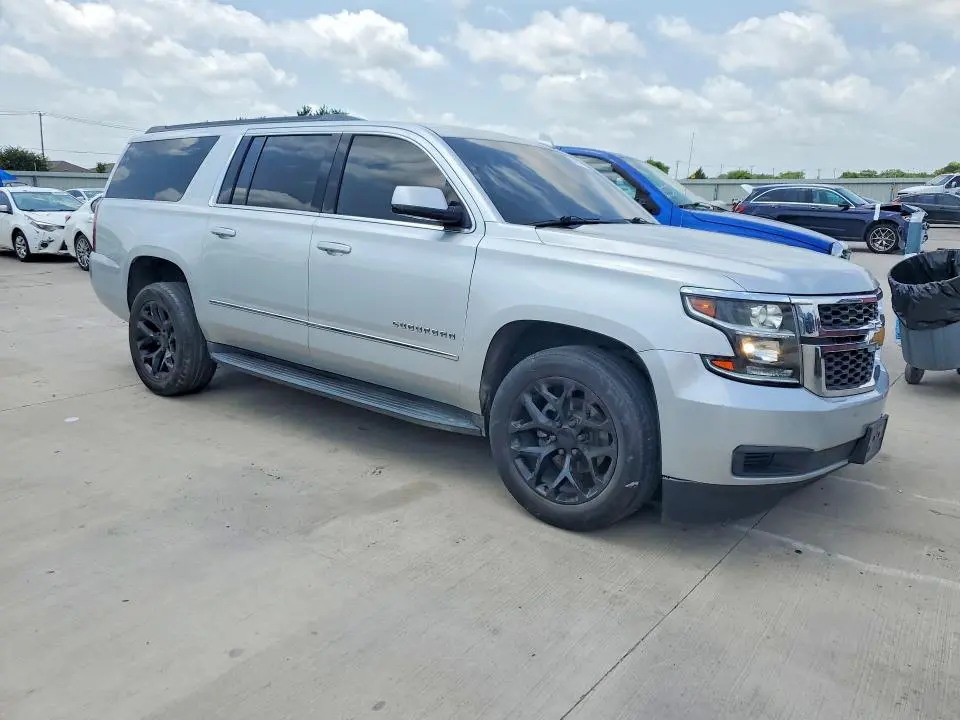 2017 CHEVROLET SUBURBAN C1500 LS  