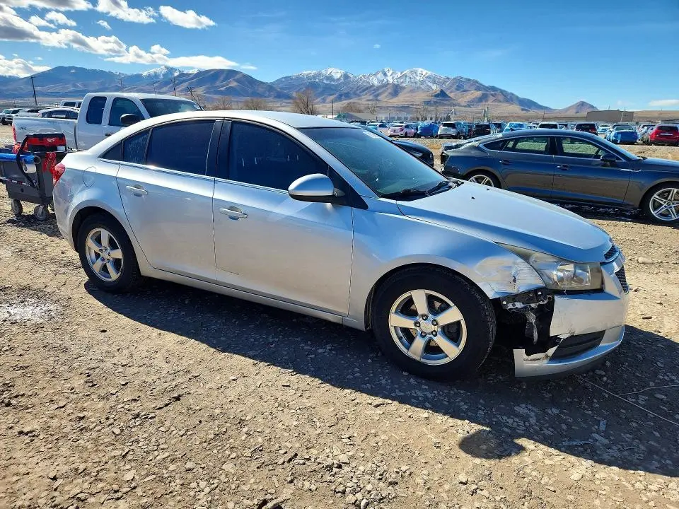 2012 CHEVROLET CRUZE LT  