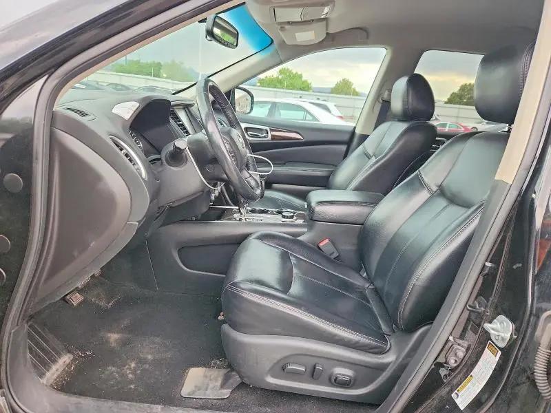 2016 NISSAN PATHFINDER SL  