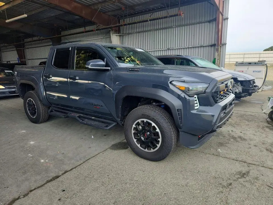 2025 TOYOTA TACOMA DOUBLE CAB  