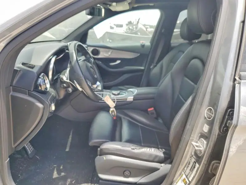 2019 MERCEDES-BENZ GLC 300  
