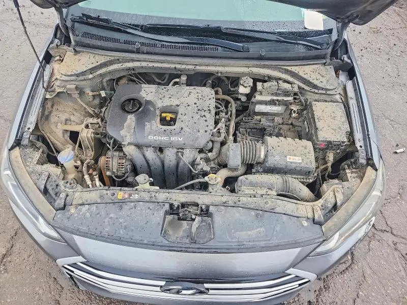 2018 HYUNDAI ELANTRA SE  