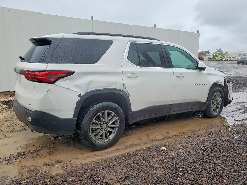 2023 CHEVROLET TRAVERSE LT  
