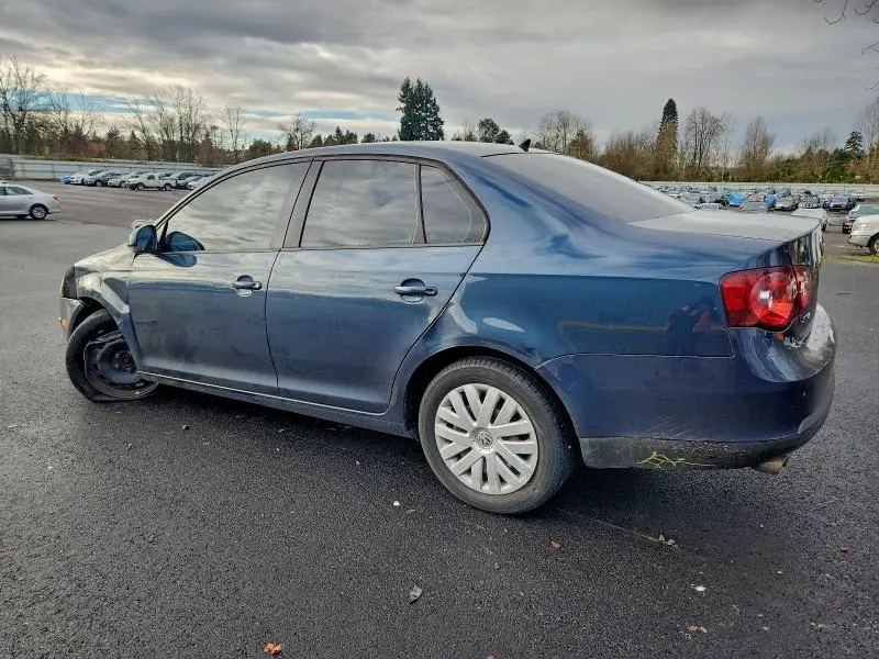 2010 VOLKSWAGEN JETTA S  