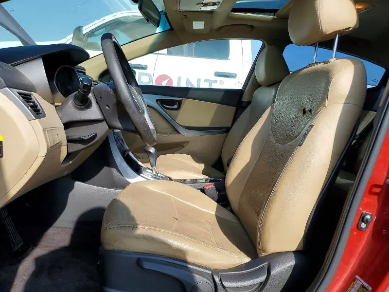 2011 HYUNDAI ELANTRA   
